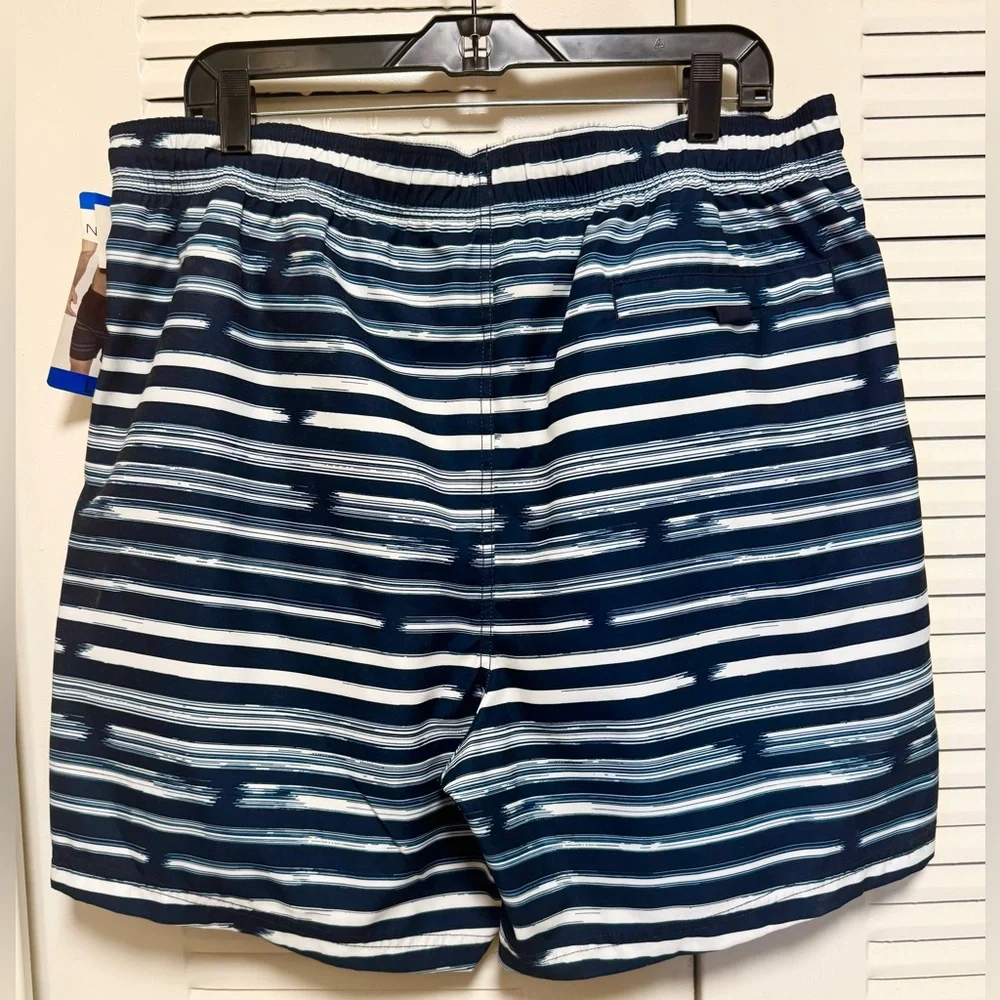 NWT NAUTICA Quick Dry Striped Swim Trunk Blue White Size Large Classic Swimwear
